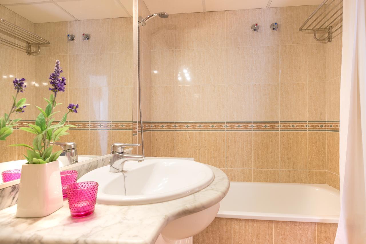 Europa Square Apartment Santa Susanna Eksteriør bilde